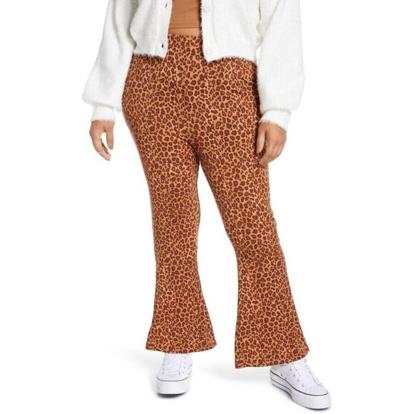 BP  BNWOT Women "leopard print" flare pants Plus Size NEW - Picture 1 of 7